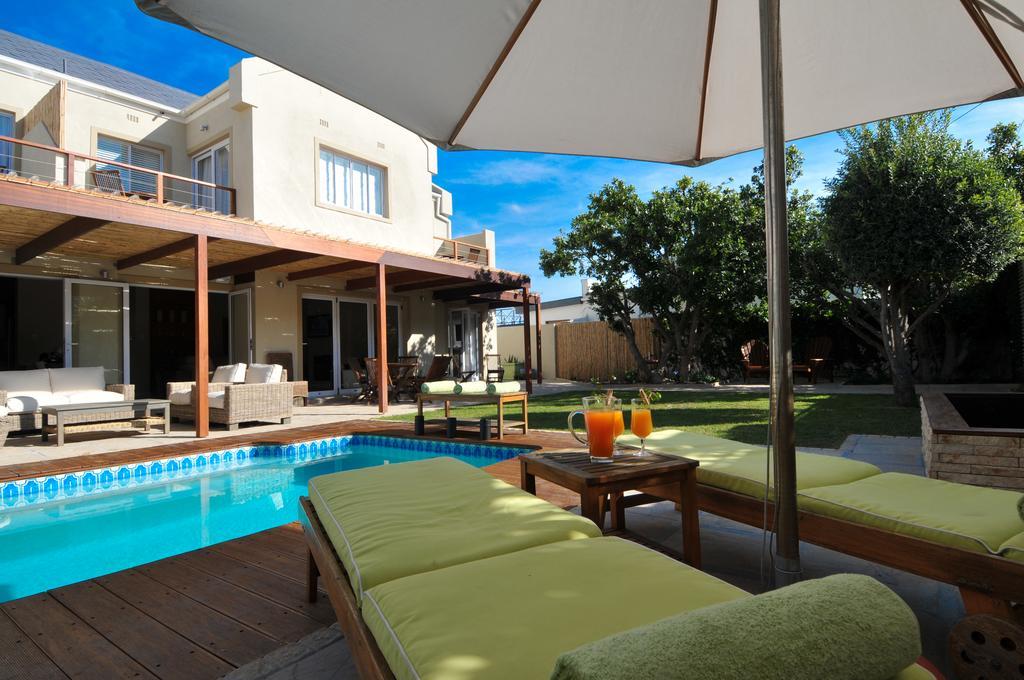 Bamboo Guest House Hermanus Exteriör bild