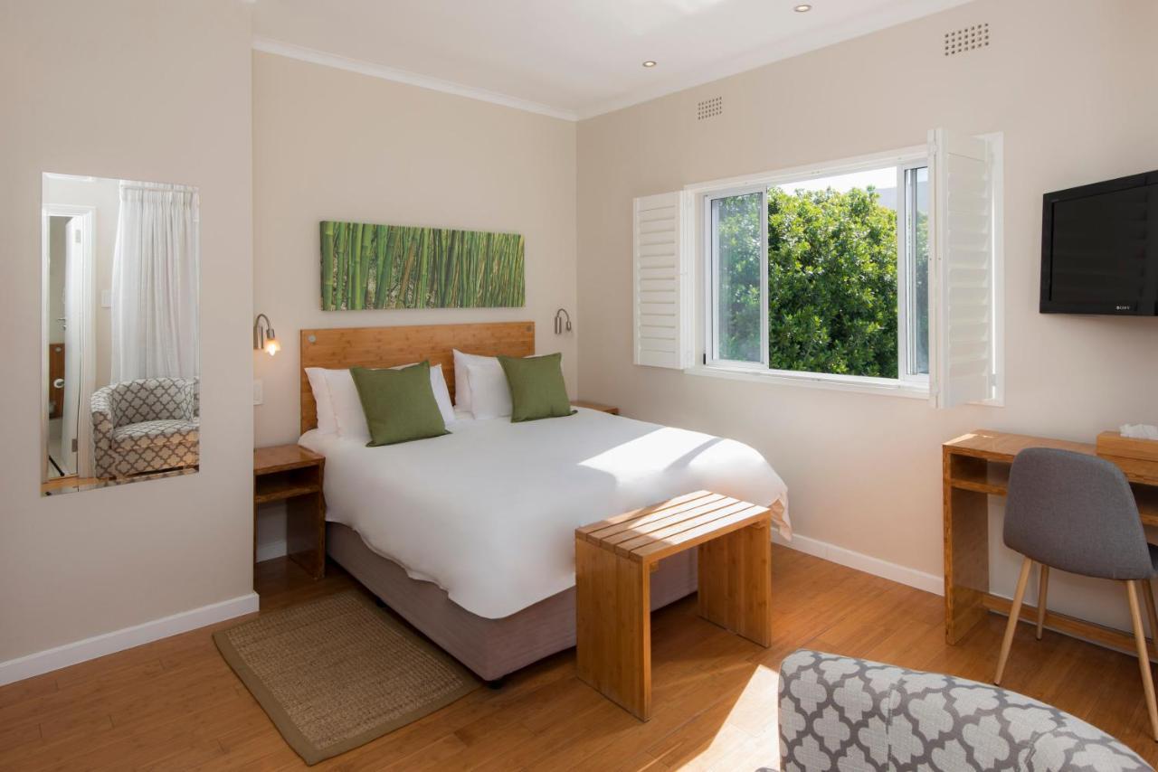 Bamboo Guest House Hermanus Exteriör bild