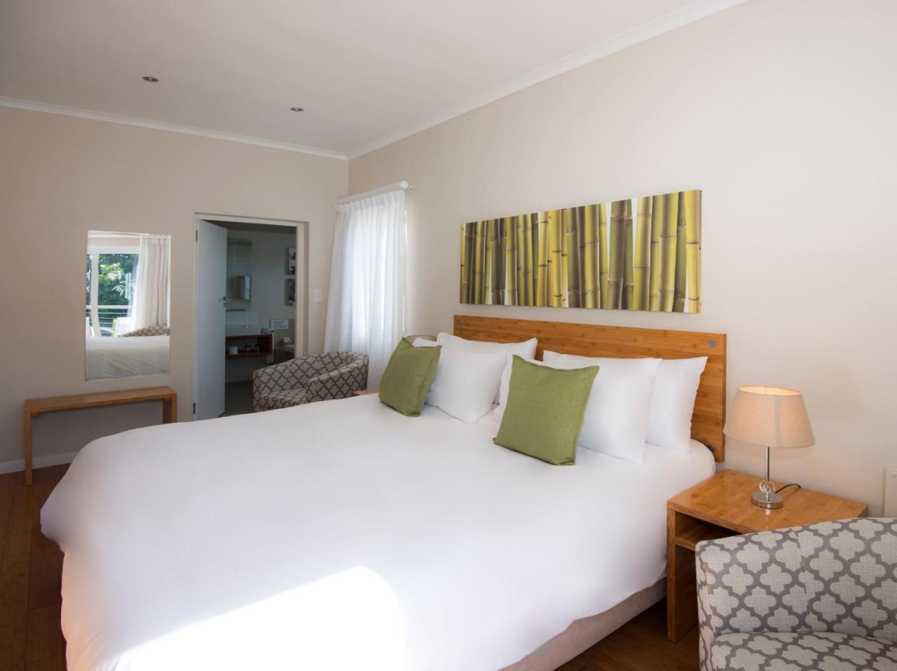 Bamboo Guest House Hermanus Exteriör bild